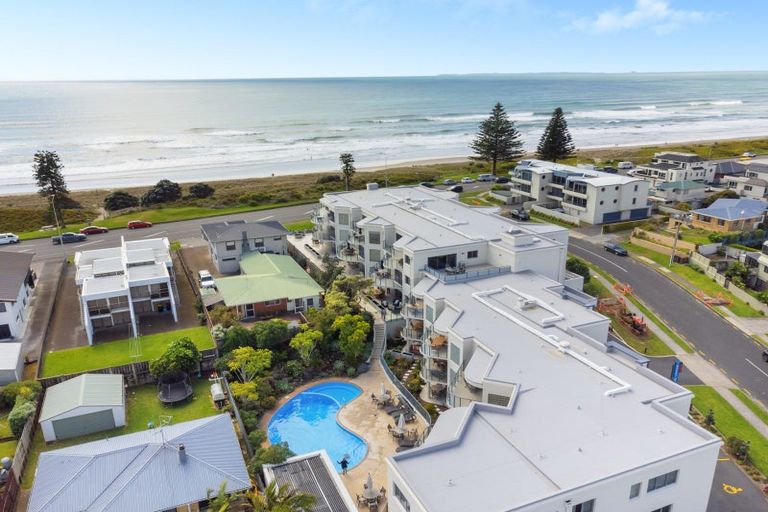 Photo of property in 208/178 Marine Parade, Mount Maunganui, 3116