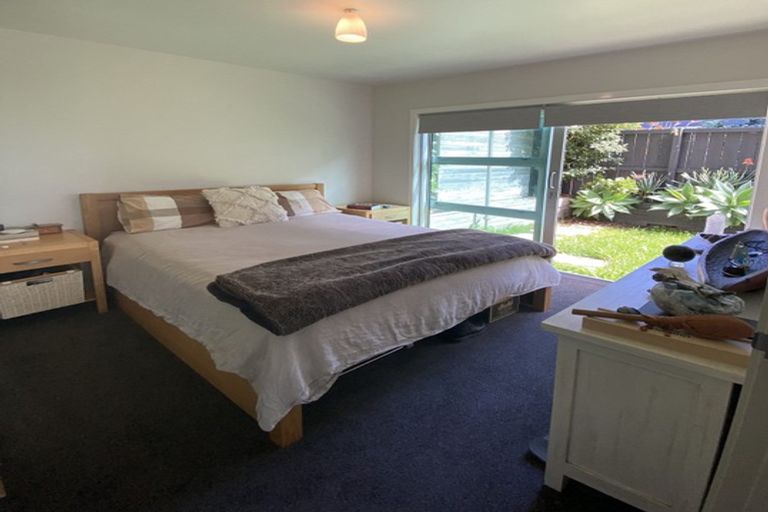 Photo of property in 3/27 Rangitoto Terrace, Milford, Auckland, 0620