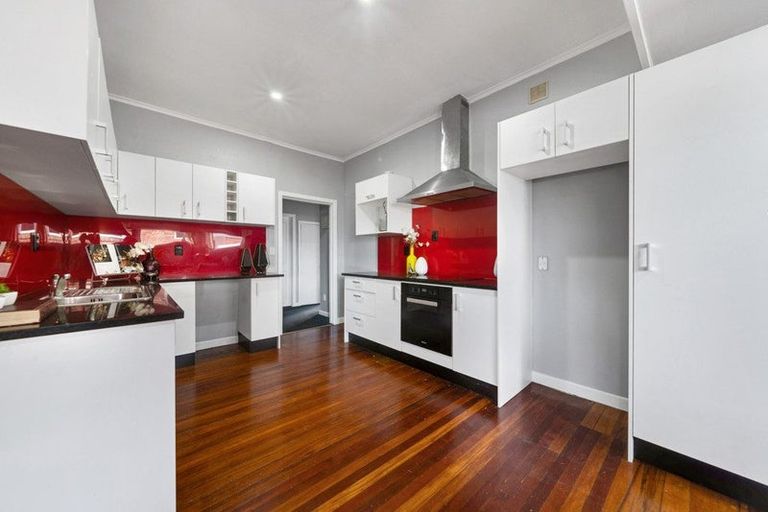 Photo of property in 1/30 Hillcrest Road, Papatoetoe, Auckland, 2025