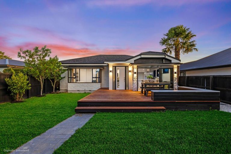 Photo of property in 1/18 Blighs Road, Strowan, Christchurch, 8052