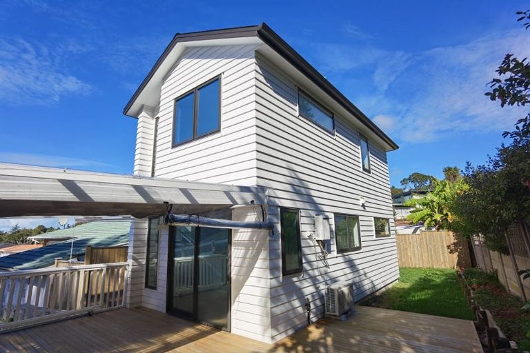 Photo of property in 46 Ayton Drive, Totara Vale, Auckland, 0629