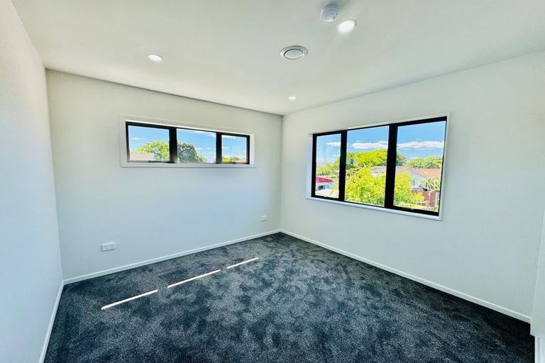 Photo of property in 37d Court Town Close, Mangere, Auckland, 2022
