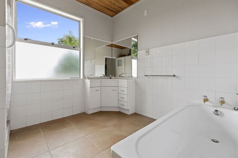 Photo of property in 13 No 1 Road, Te Puke, 3119