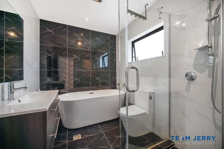 Photo of property in 35 Tumu Road, Papakura, 2110