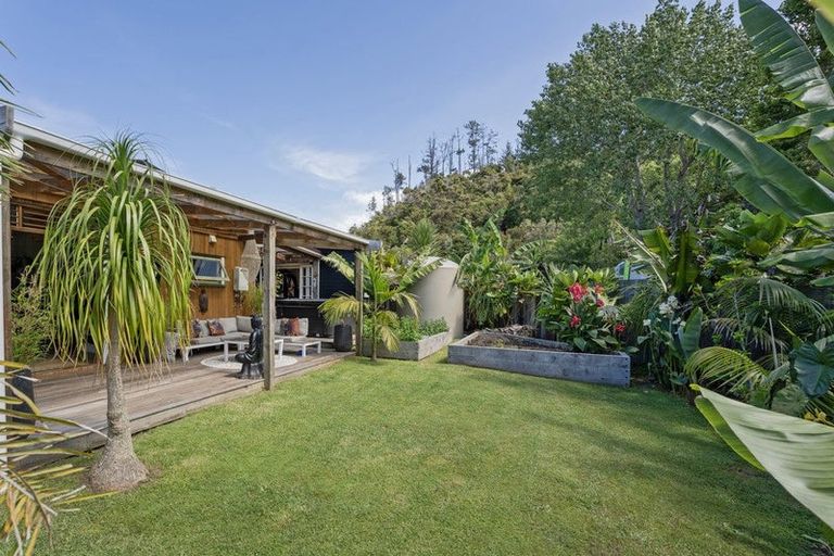 Photo of property in 8 Laycock Road, Tairua, 3508