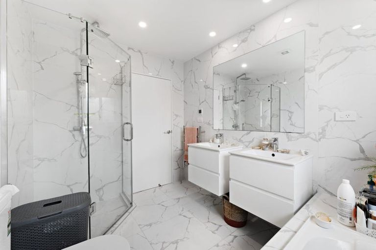 Photo of property in 13 Ahorangi Road, Silverdale, 0932