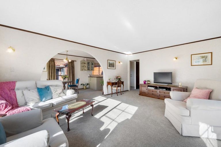 Photo of property in 3a Shelly Beach Parade, Cockle Bay, Auckland, 2014