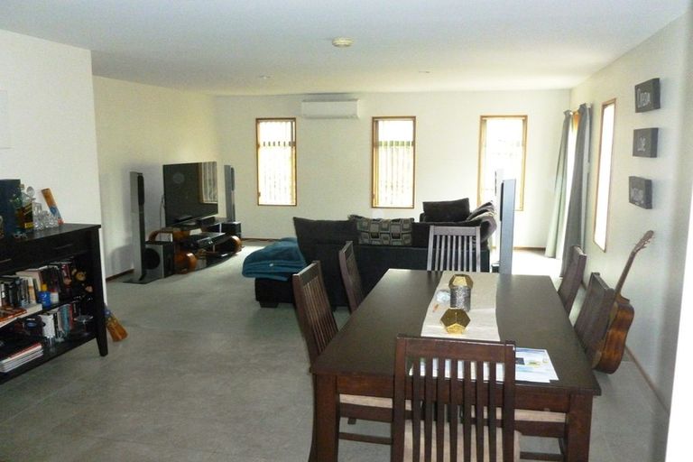 Photo of property in 15 Brockworth Place, Riccarton, Christchurch, 8011