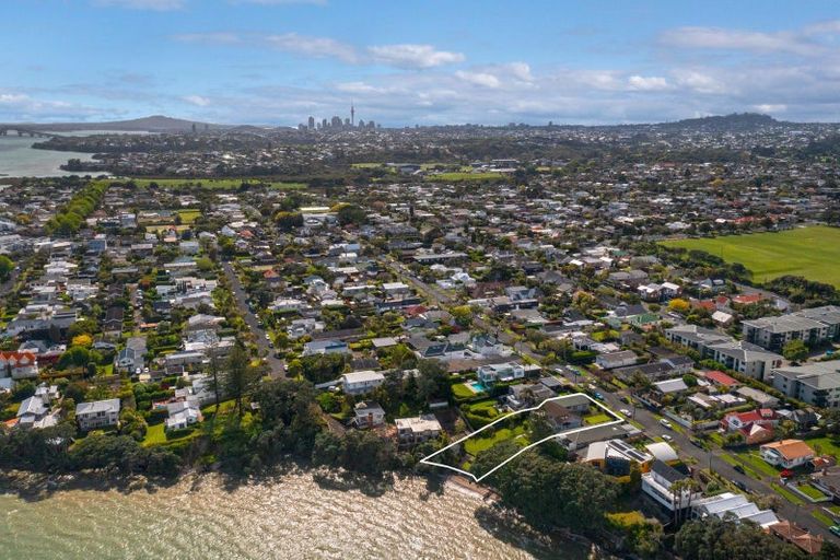 Photo of property in 53 St Michaels Avenue, Point Chevalier, Auckland, 1022