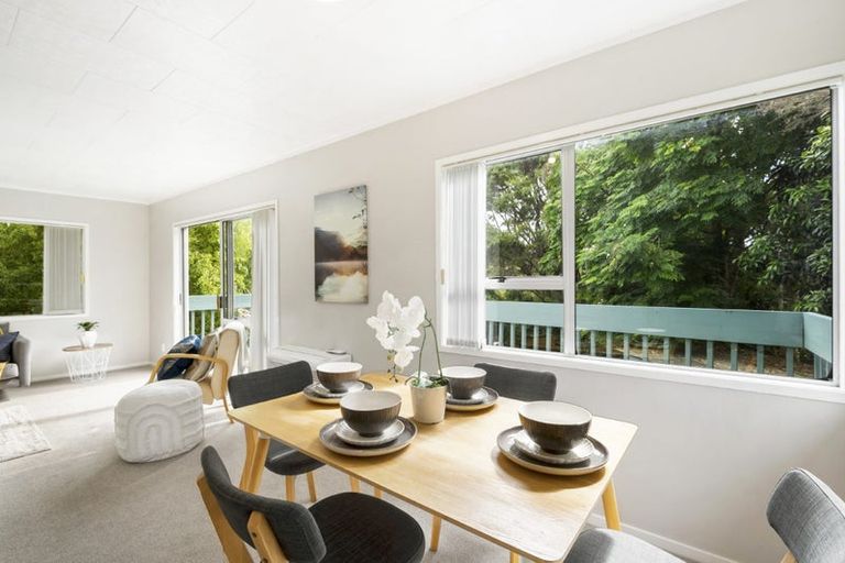 Photo of property in 98 Spinella Drive, Bayview, Auckland, 0629