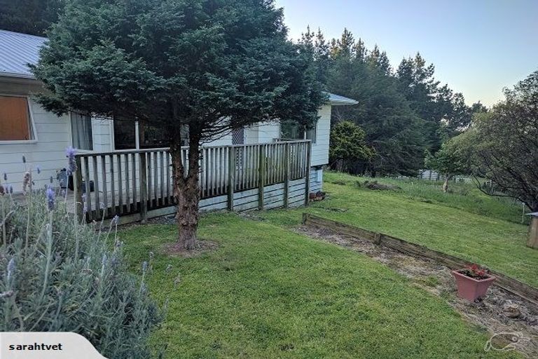 Photo of property in 70 Greens Road, Linton, Palmerston North, 4472