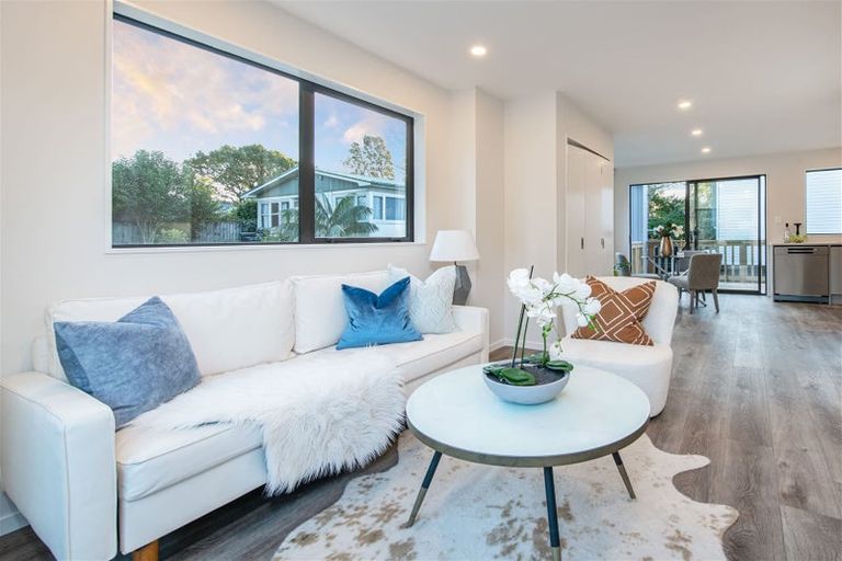 Photo of property in 50a Sherwood Avenue, Te Atatu South, Auckland, 0610