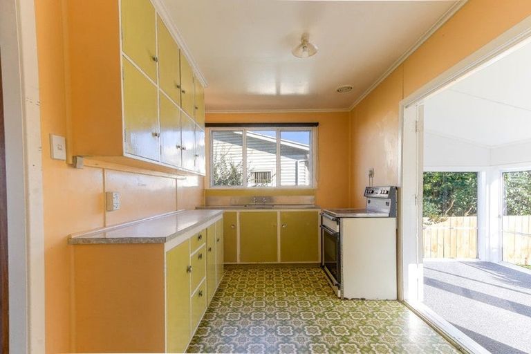 Photo of property in 5 Ngahina Street, Marton, 4710