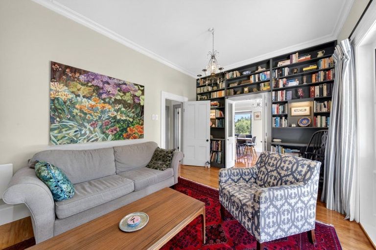 Photo of property in 14 Campbell Drive, Martinborough, 5711