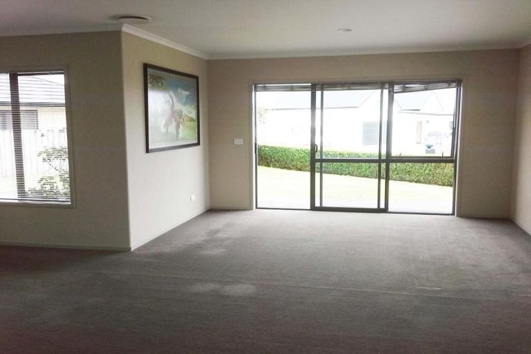 Photo of property in 5 Northpoint Way, Bell Block, New Plymouth, 4312