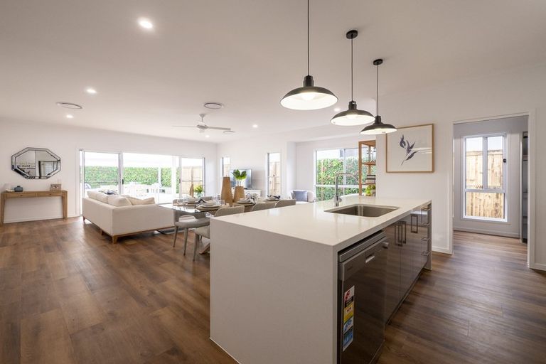 Photo of property in 7 Kirton Crescent, Manurewa, Auckland, 2102