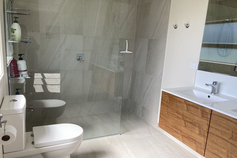 Photo of property in 3 Bargour Street, Wanaka, 9305