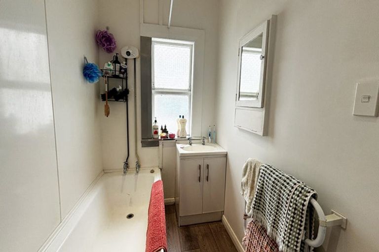 Photo of property in 20 Owen Street, Newtown, Wellington, 6021