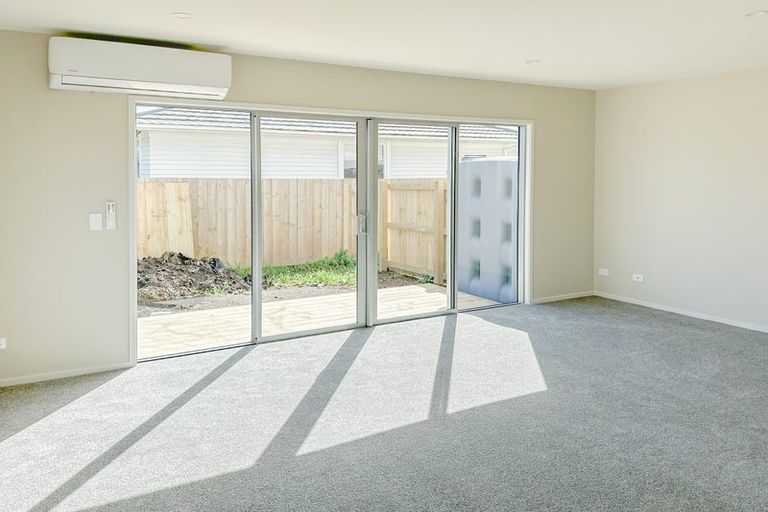 Photo of property in 9/70 Clevedon Road, Papakura, 2110