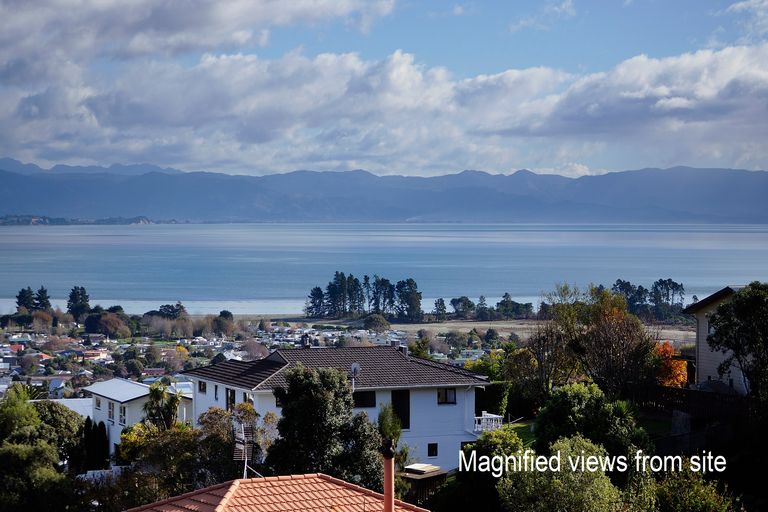 Photo of property in 4 Kamahi Way, Tahunanui, Nelson, 7011