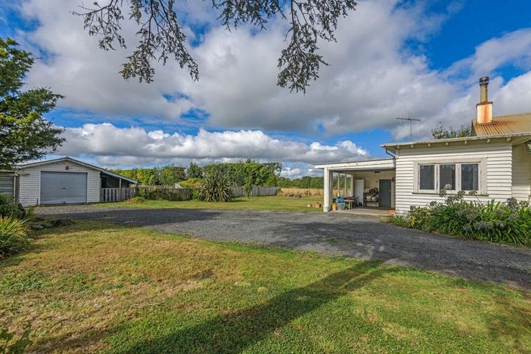 Photo of property in 1902 State Highway 56, Tiakitahuna, Palmerston North, 4477