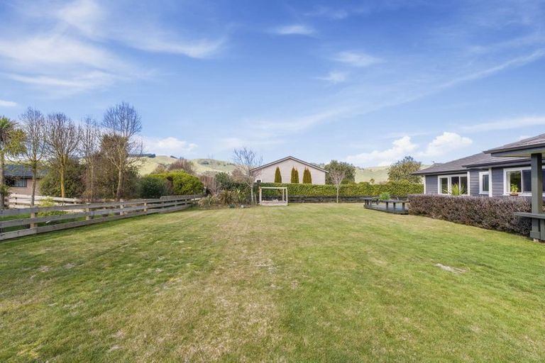Photo of property in 20 Montgomery Crescent, Kinloch, Taupo, 3377