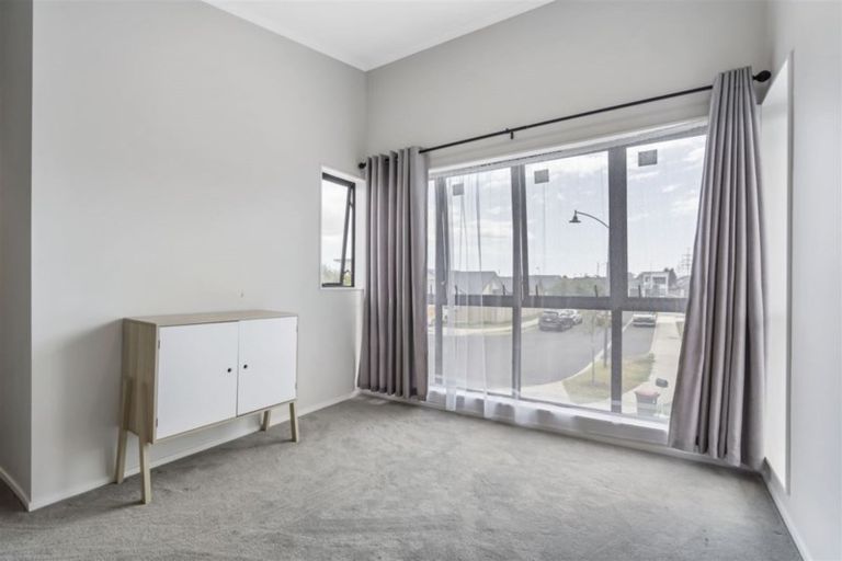 Photo of property in 39 Matata Drive, Takanini, 2112