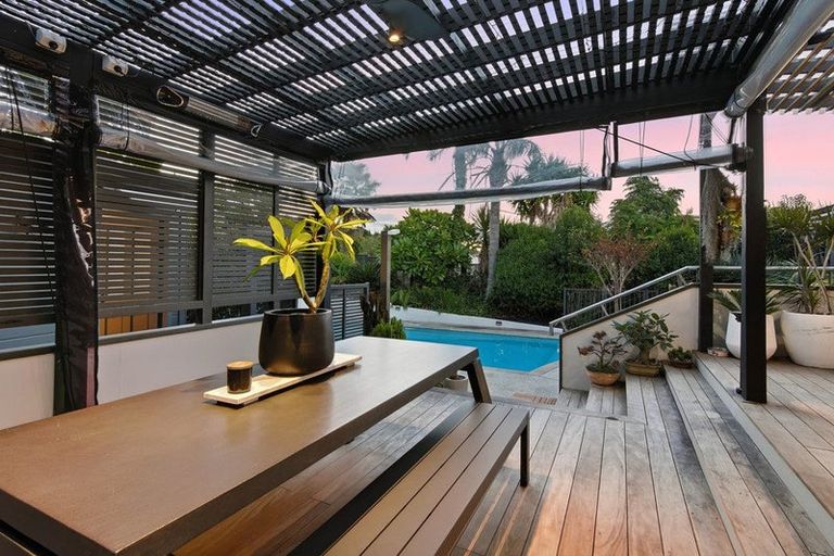 Photo of property in 22a Eastcliffe Road, Castor Bay, Auckland, 0620