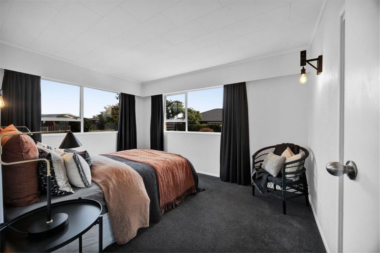 Photo of property in 20 Truby King Street, Merrilands, New Plymouth, 4312