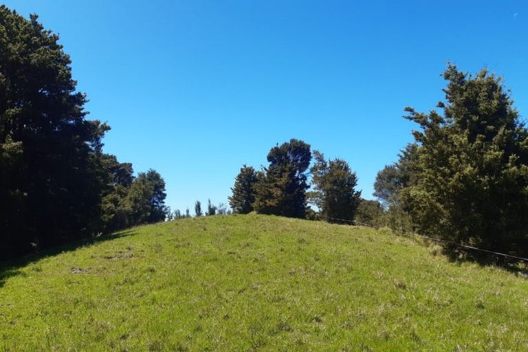 Photo of property in 1108 Pataua Road North, Pataua North, 0175