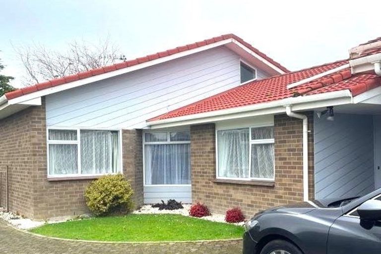 Photo of property in 17 Airport Drive, Milson, Palmerston North, 4414