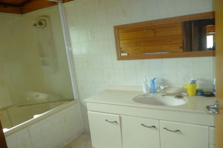 Photo of property in 21 Burton Place, Owhata, Rotorua, 3010