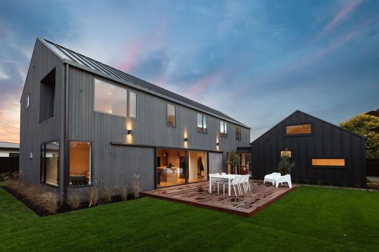 Photo of property in 86 Wairakei Road, Bryndwr, Christchurch, 8052