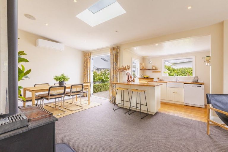 Photo of property in 59 Ferry Road, Clive, 4102