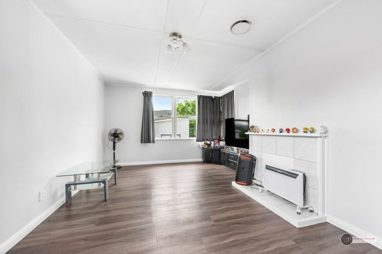 Photo of property in 31 Hay Street, Naenae, Lower Hutt, 5011