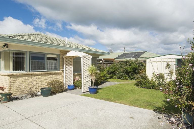 Photo of property in 1416b Cameron Road, Greerton, Tauranga, 3112