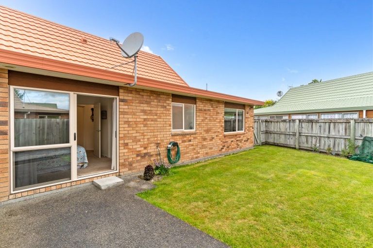 Photo of property in Holdsworth Villas, 2/47 William Donald Drive, Solway, Masterton, 5810