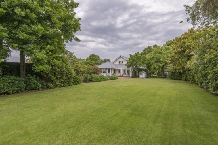Photo of property in 186 Fendalton Road, Fendalton, Christchurch, 8052