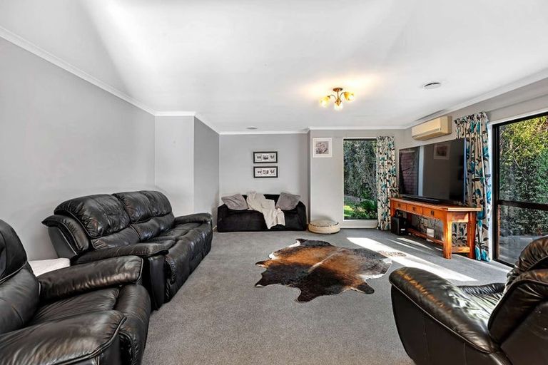 Photo of property in 1 Lacy Gate Place, Woodend, 7610