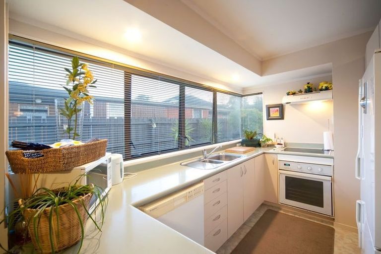 Photo of property in 131a Parrs Cross Road, Glen Eden, Auckland, 0612