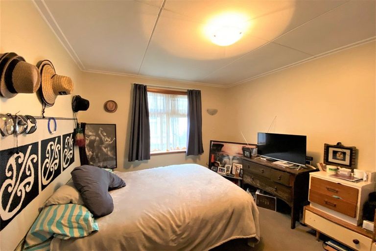 Photo of property in 27 Mcphee Street, Dannevirke, 4930