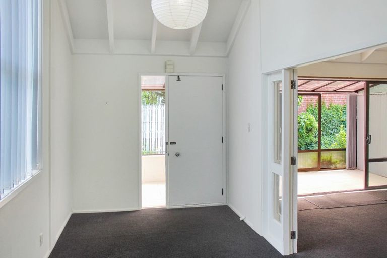 Photo of property in 346a Memorial Avenue, Burnside, Christchurch, 8053
