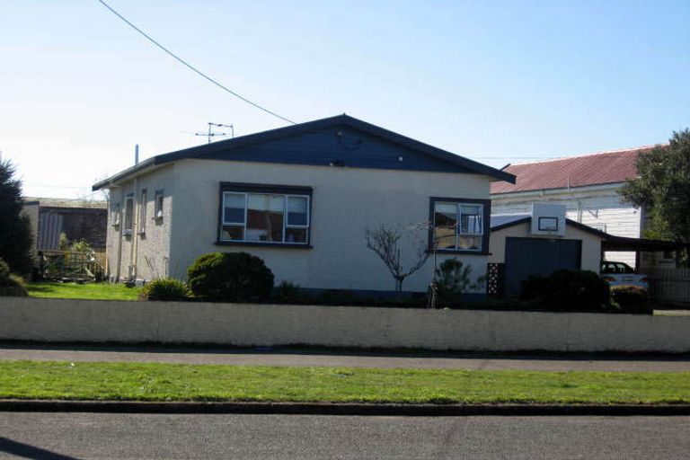 Photo of property in 96 Broadway, Carterton, 5713