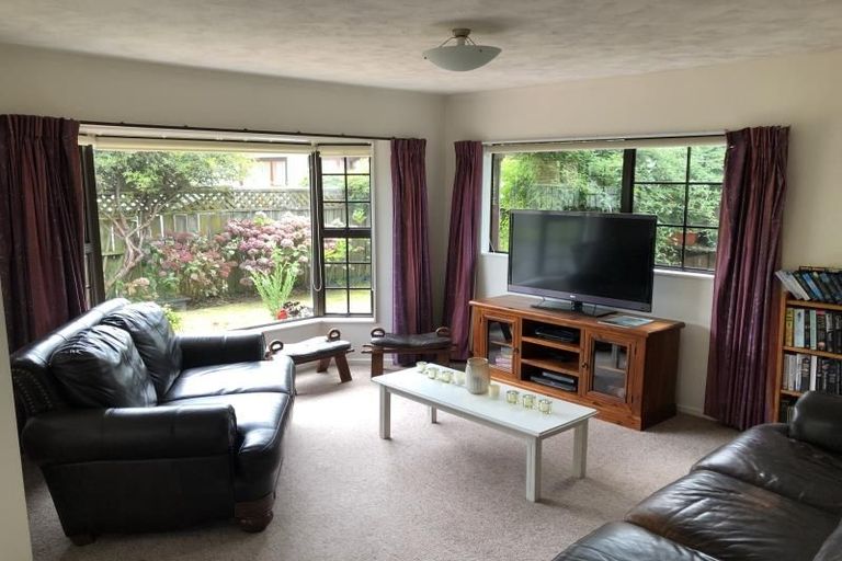 Photo of property in 53b Cambridge Terrace, Waiwhetu, Lower Hutt, 5010