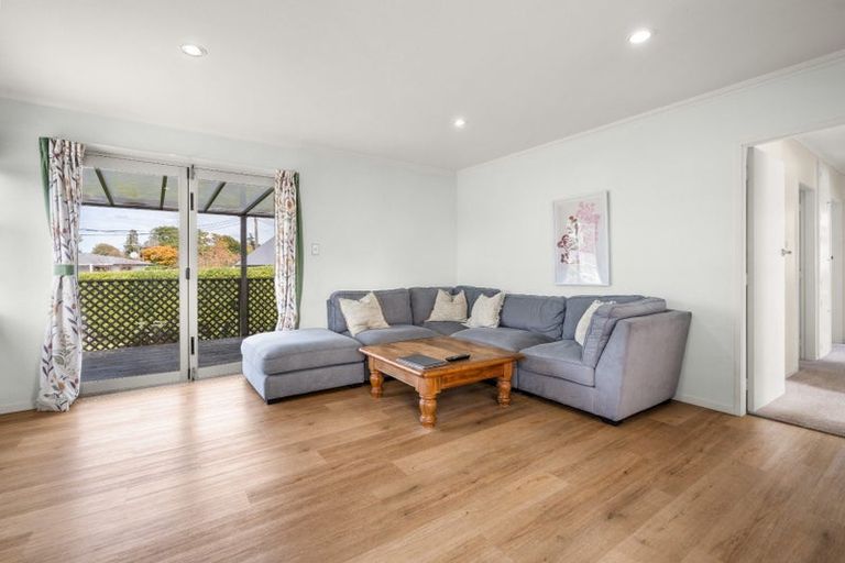 Photo of property in 2 Swift Place, Leamington, Cambridge, 3432