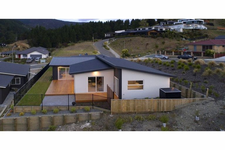 Photo of property in 18 Vista Drive, Bishopdale, Nelson, 7011