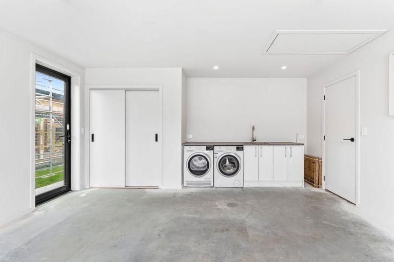 Photo of property in 16 Gillespie Street, Lake Hawea, 9382