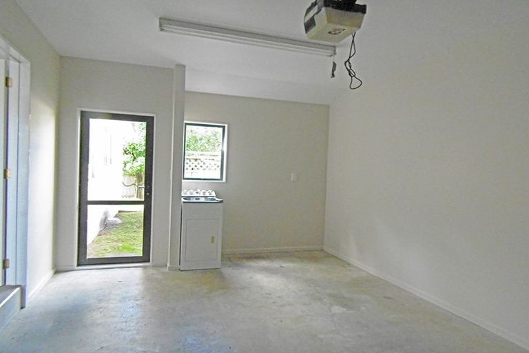 Photo of property in 164-166d Mount Wellington Highway, Mount Wellington, Auckland, 1060