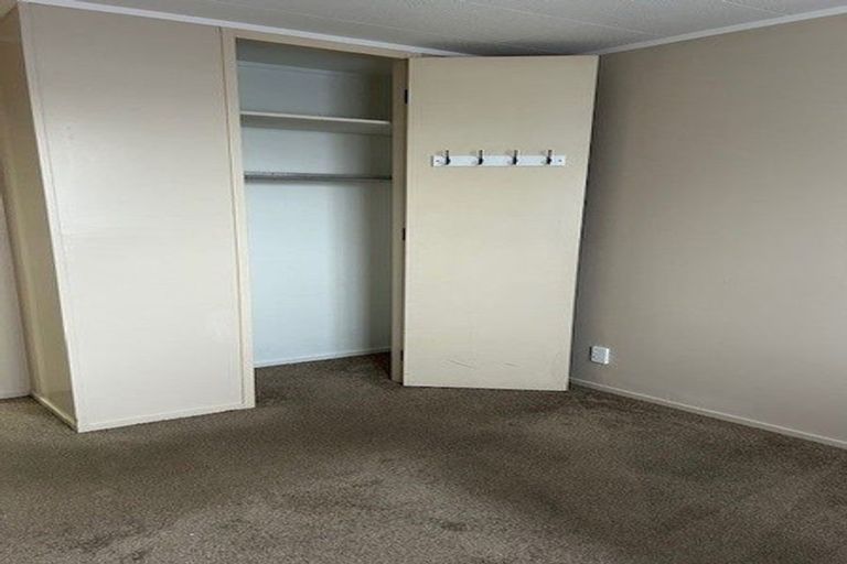 Photo of property in 14a Newington Road, Henderson, Auckland, 0612