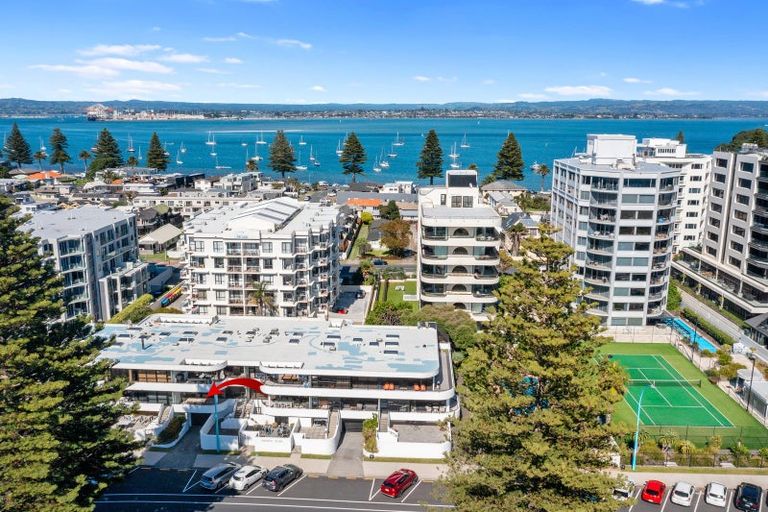 Photo of property in 10 Marine Parade, Mount Maunganui, 3116